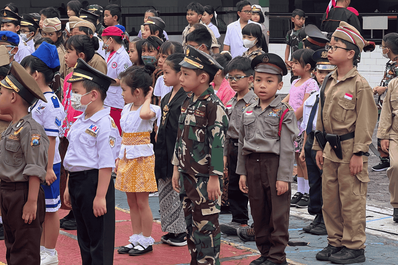 MENJADI PAHLAWAN DI TANGGAL 10 NOVEMBER