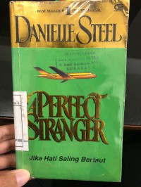 Image of Jika hati saling bertaut (A Perfect Stranger)
